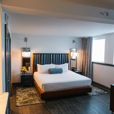 בילוקסי Hotel Legends חדר תמונה